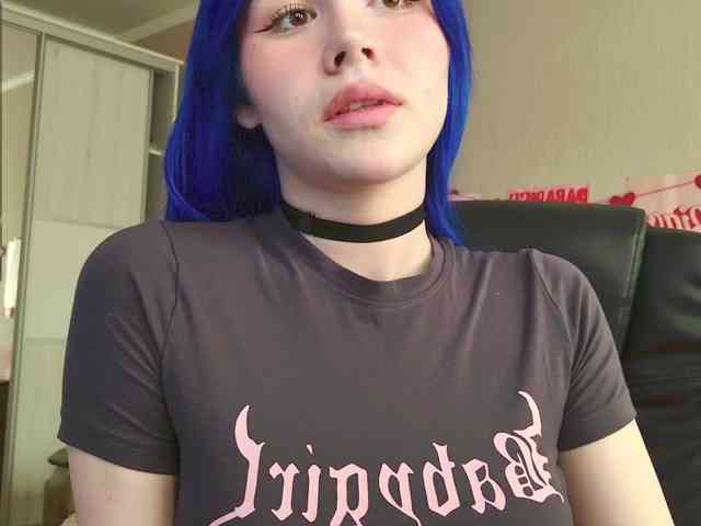 Yoursissydoll