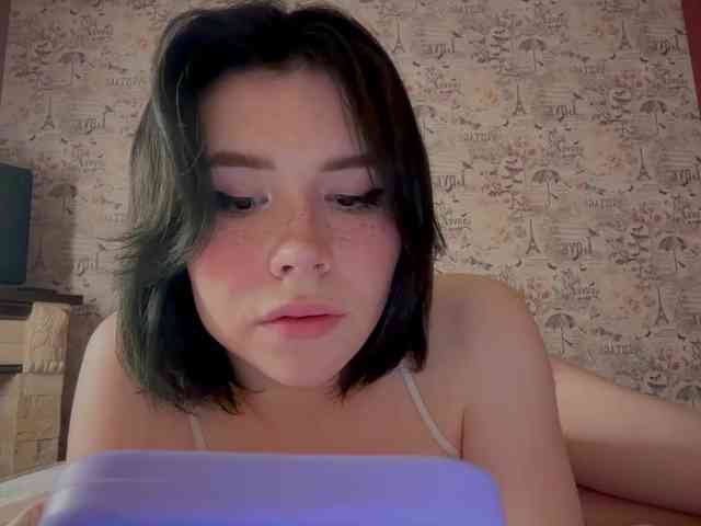 Yoursissydoll