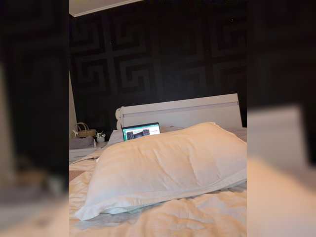 Sara- live cam on BongaCams