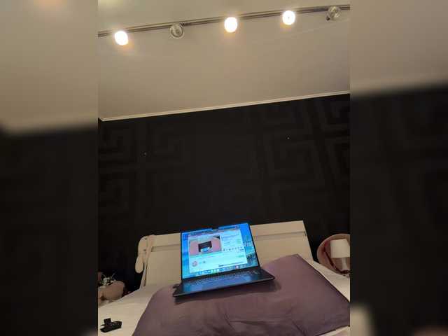 Sara- live cam on BongaCams