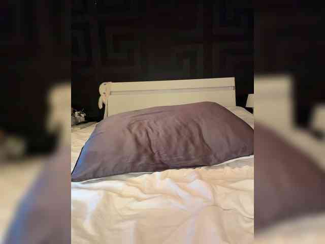 Sara- Sex Cam Show