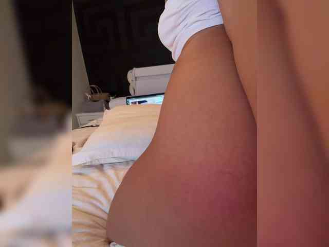 -Sara- webcam