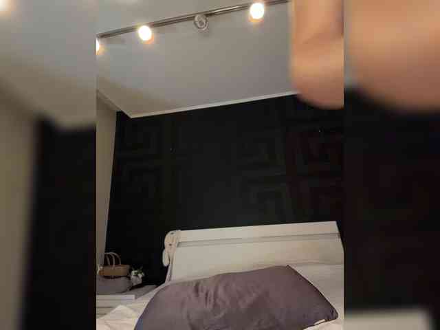 Sara- Sex Cam Show