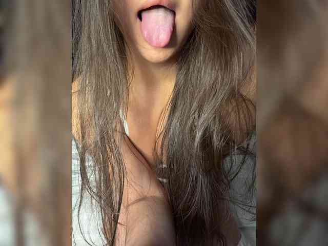 -Sara- webcam