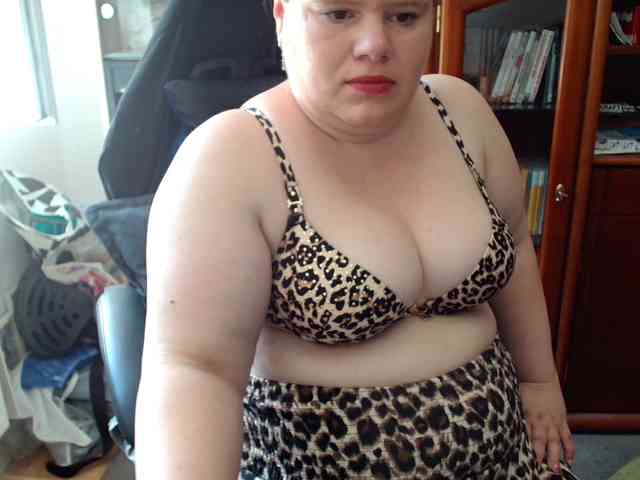 Bbwnicole5 webcam