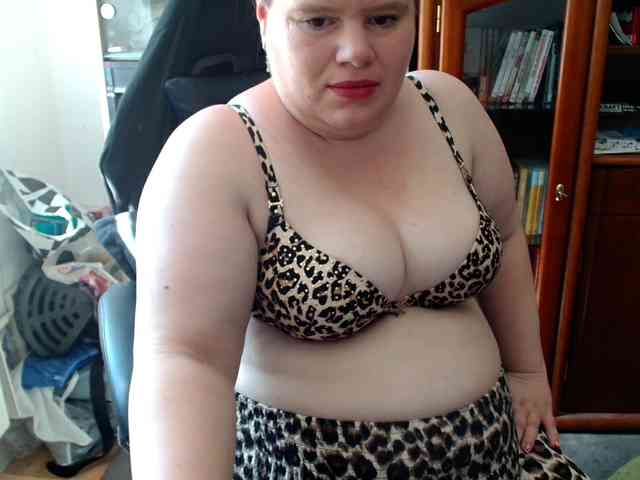 Bbwnicole5 webcam