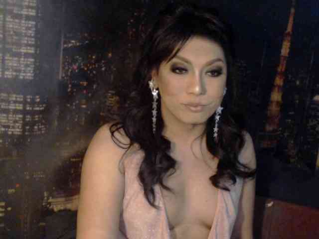 Chanteuse01 Live Webcam on BongaCams