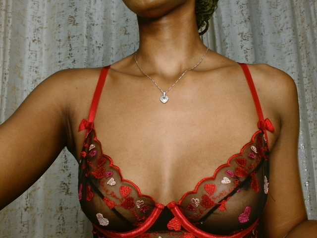 adriana_crystal