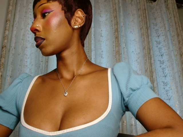 adriana_crystal