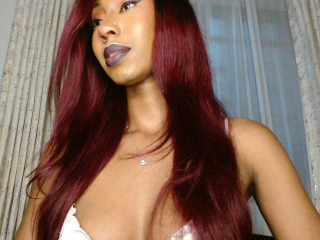 adriana-crystal23 live cam on BongaCams