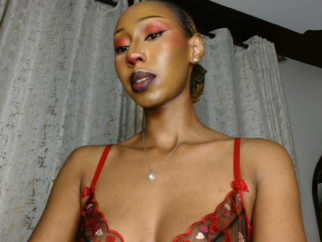 adriana-crystal23