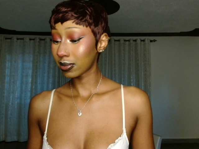 adriana-crystal23's BongaCams show and profile