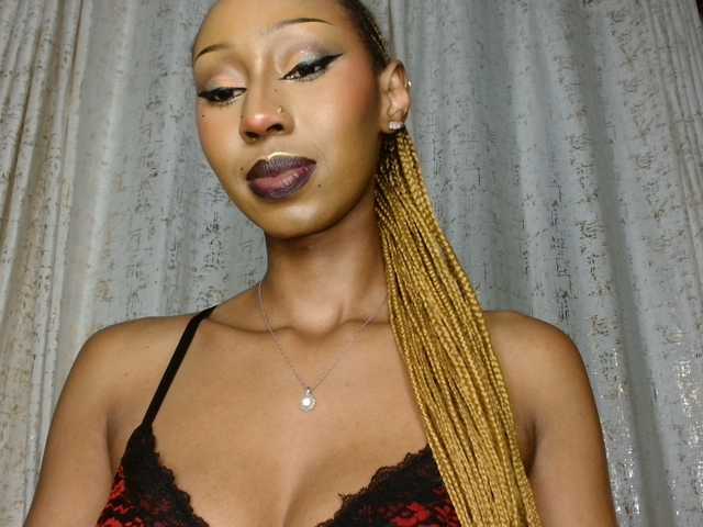 adriana_crystal live webcam show