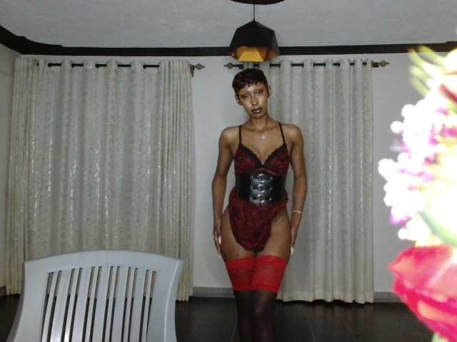 adriana-crystal23