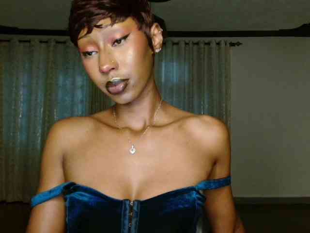 adriana_crystal webcam