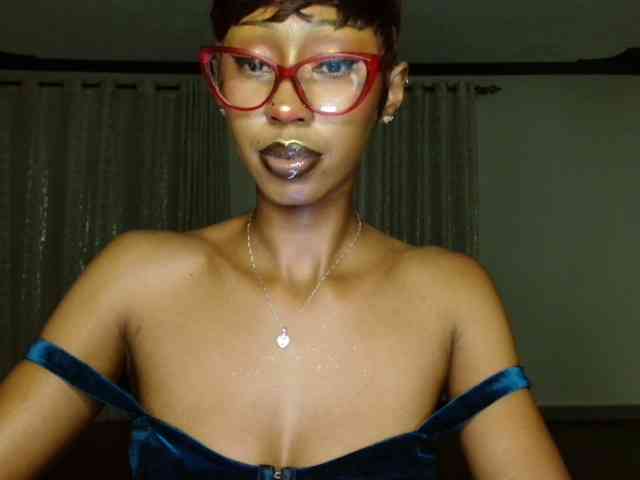 adriana_crystal webcam