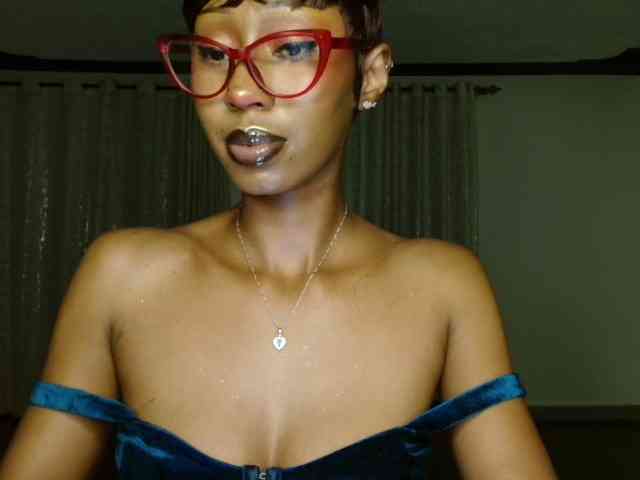 adriana_crystal webcam