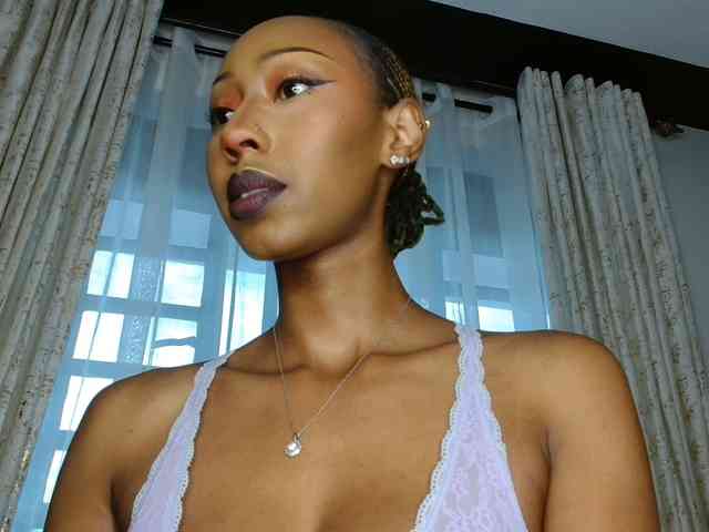 adriana_crystal webcam