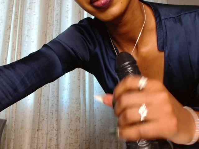 adriana_crystal webcam