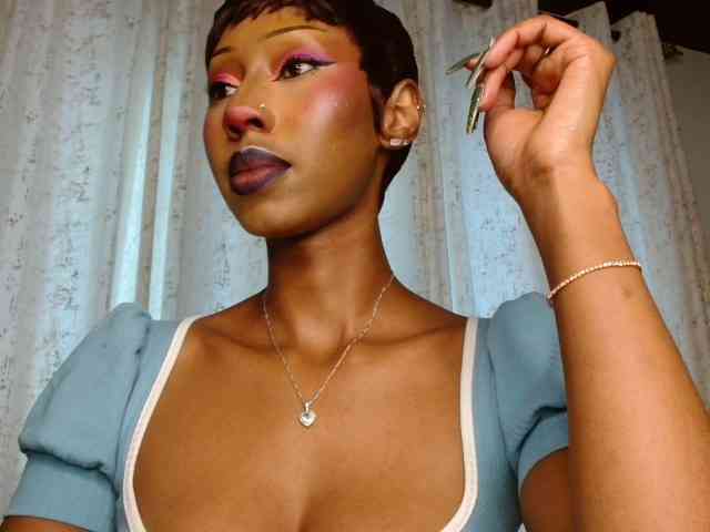 adriana_crystal webcam