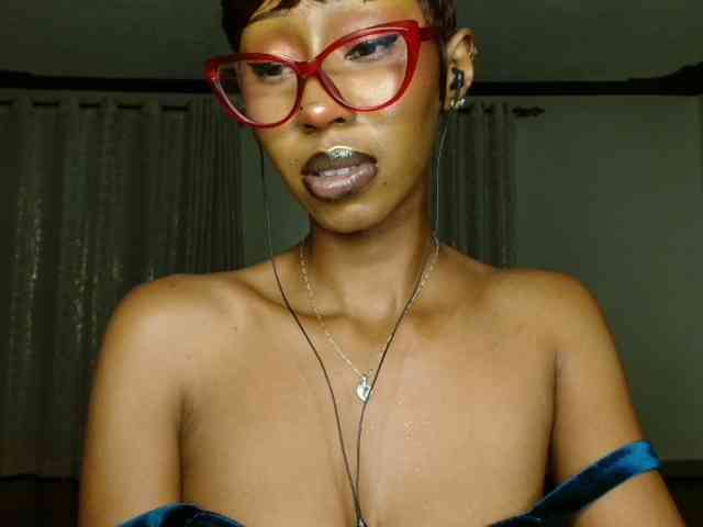 adriana_crystal webcam