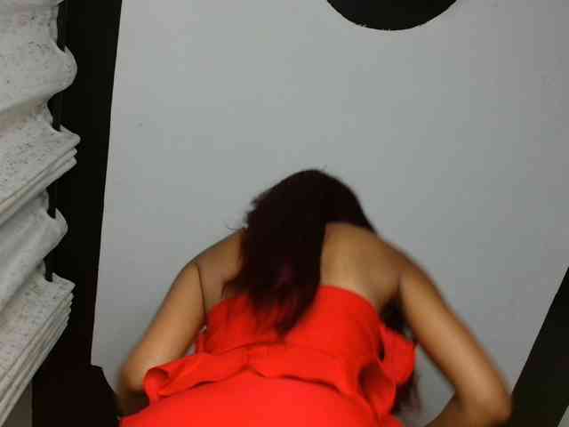 adriana_crystal webcam
