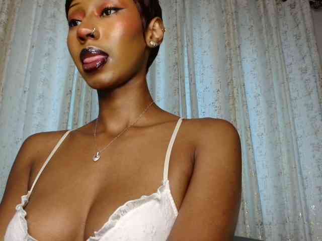 adriana_crystal webcam