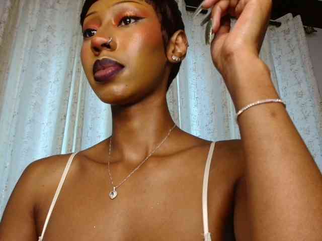 adriana_crystal webcam