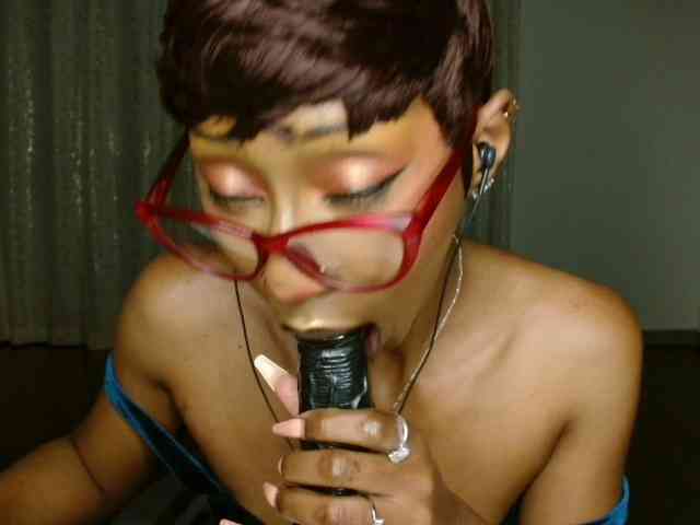 adriana_crystal webcam