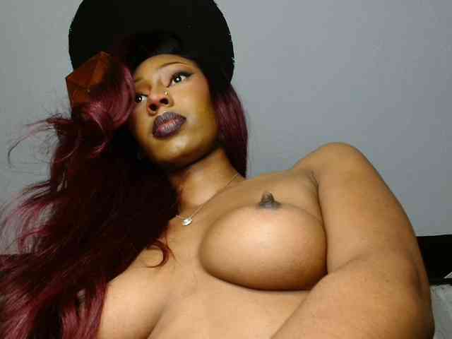 adriana_crystal webcam