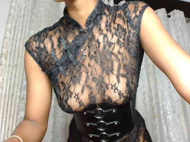 adriana-crystal23
