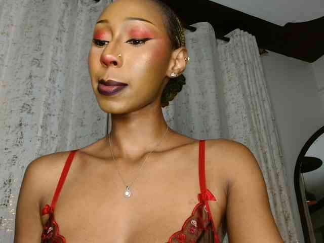 adriana_crystal webcam