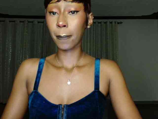 adriana_crystal webcam