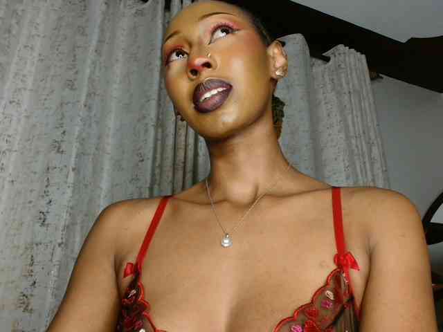 adriana_crystal webcam