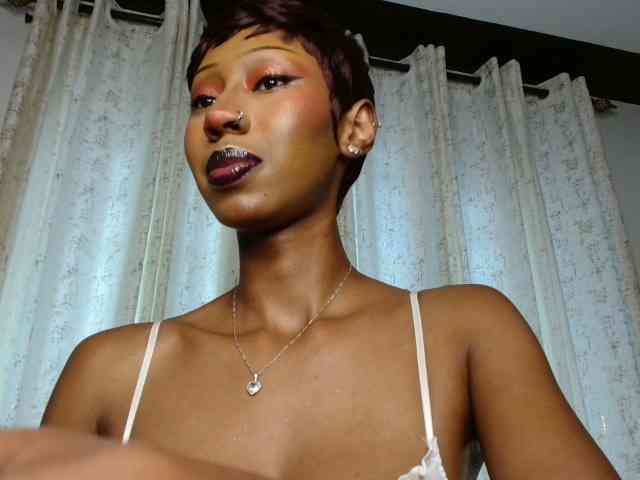 adriana_crystal webcam