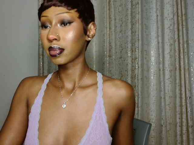 adriana_crystal webcam