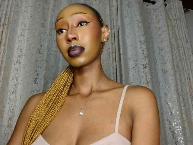 adriana_crystal webcam