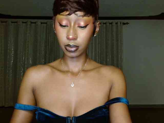 adriana_crystal webcam