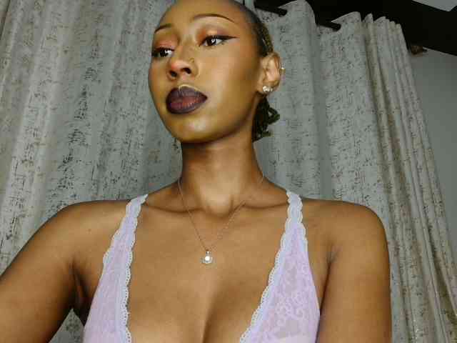 adriana_crystal webcam