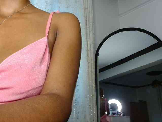 adriana_crystal webcam