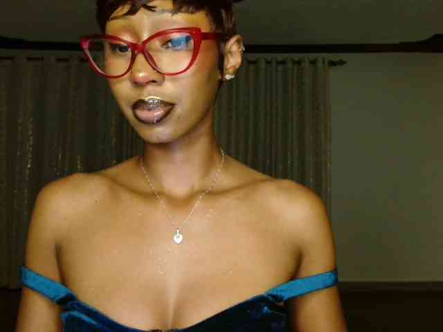 adriana_crystal webcam