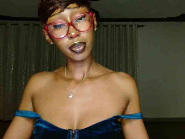 adriana_crystal webcam