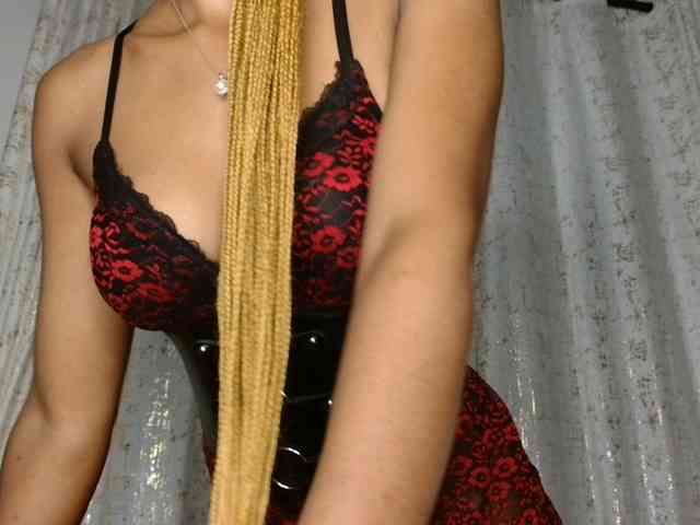 adriana_crystal webcam