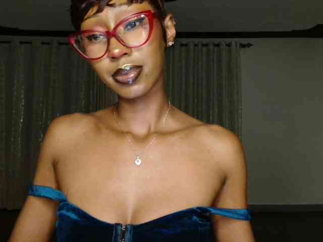 adriana_crystal webcam