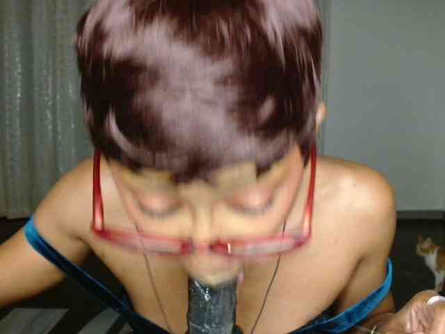 adriana_crystal webcam