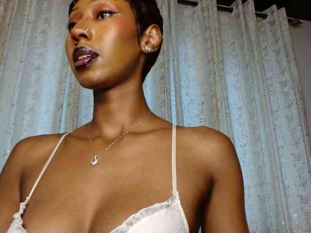 adriana_crystal webcam