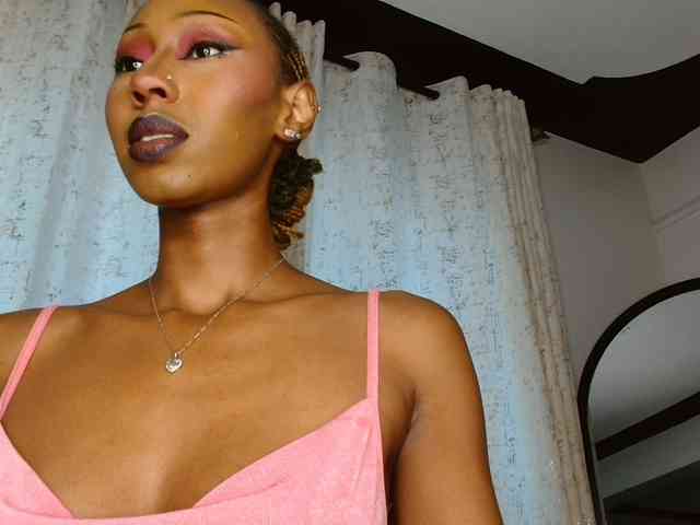 adriana_crystal webcam