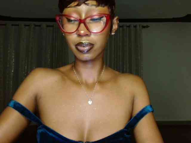 adriana_crystal webcam