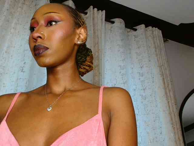 adriana-crystal23