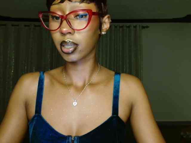 adriana_crystal webcam